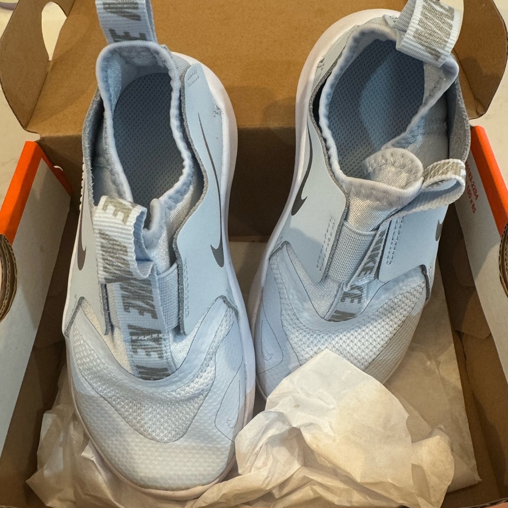 Toddler size 10c Nike slip on shoes. Brand new never worn